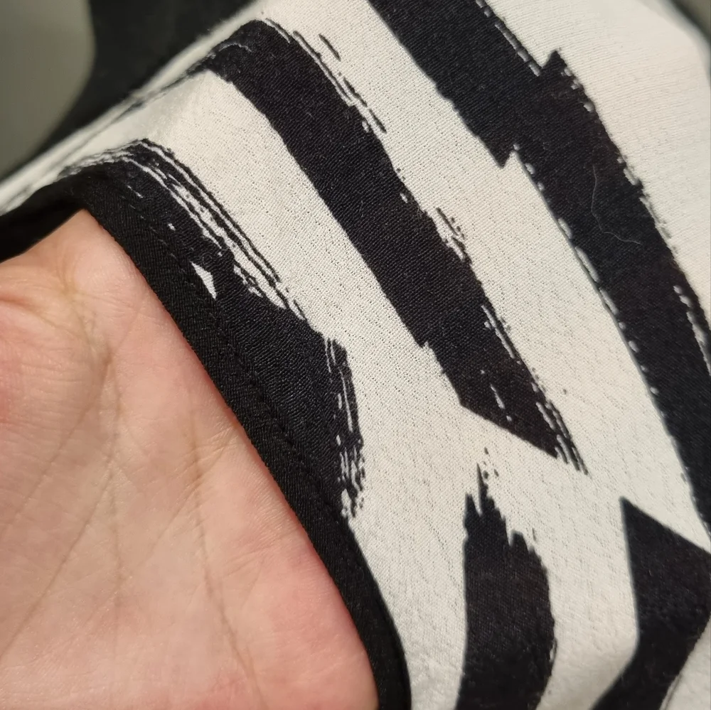 Witchery Stripey Blouse - Picture 7 of 8